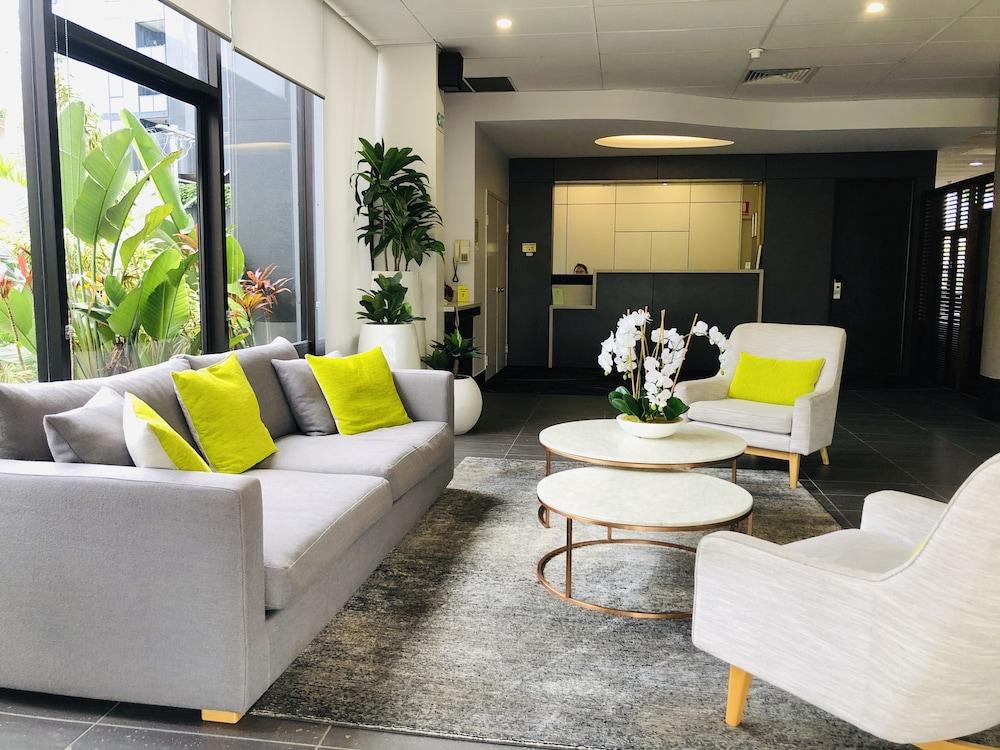 Hillcrest 4* Brisbane